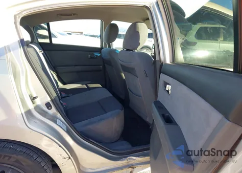 2007 Nissan Sentra 2.0S z USA, uszkodzony, nr VIN 3N1AB61E77L722853